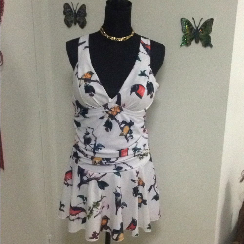 Swim wear while piece used size XXL no tear
